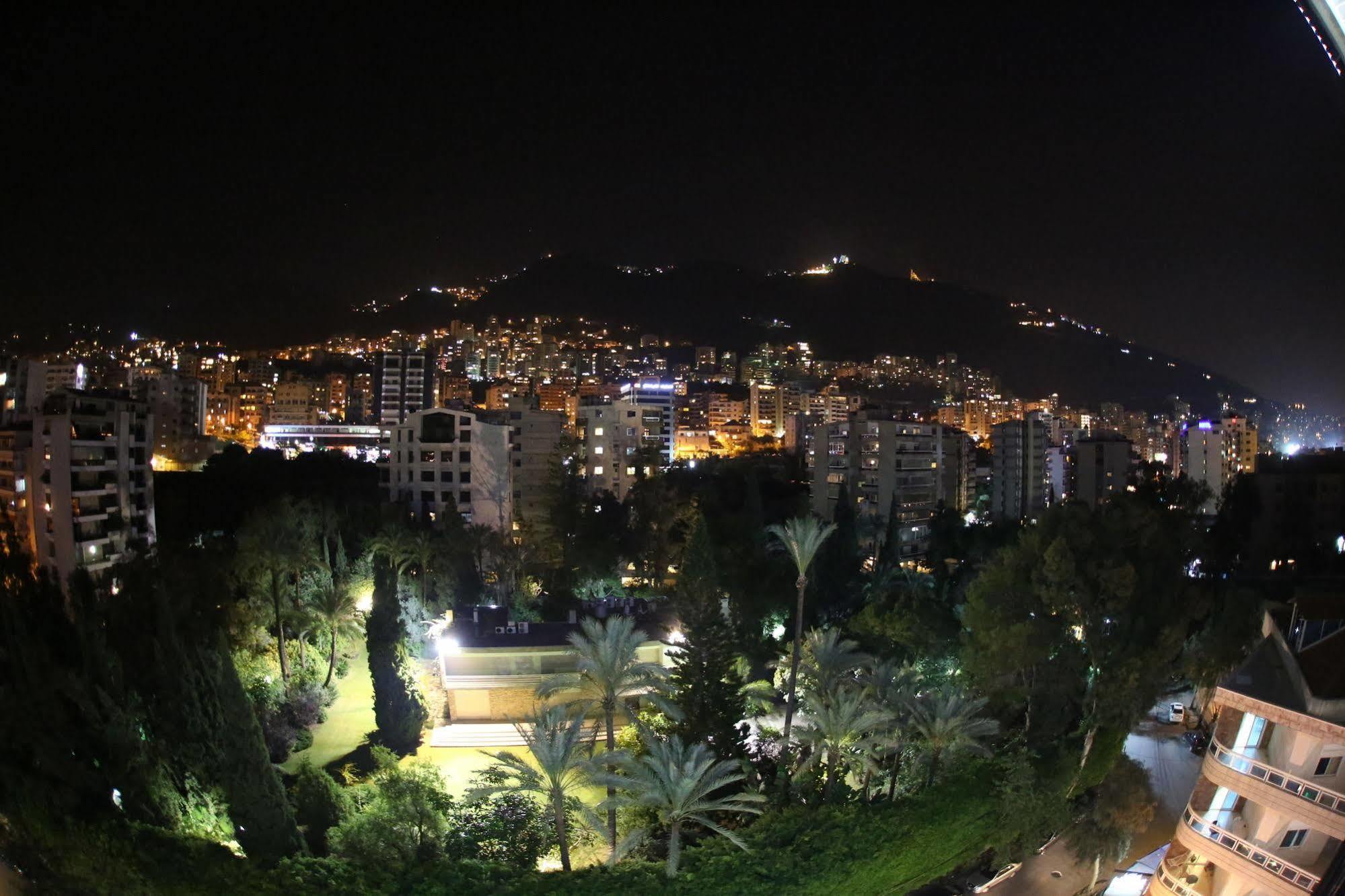 Vista Del Mar Hotel Jounieh Exterior photo